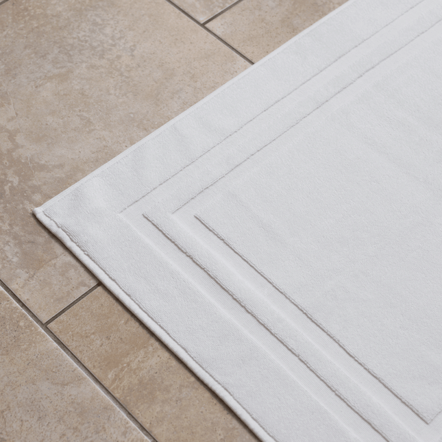 Luxury Quality White Cotton Bathroom Mat 900gsm